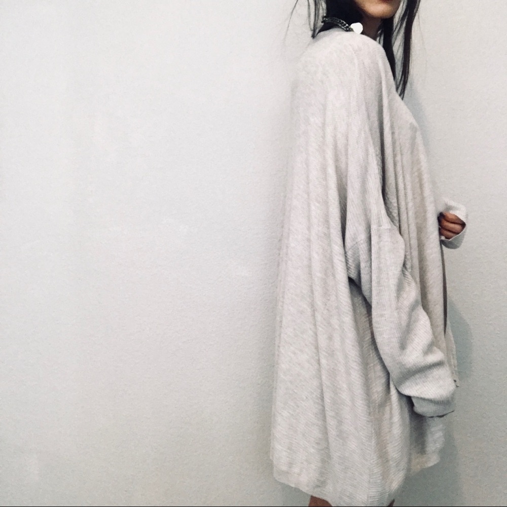 Brand new baggy thin knit cardigan - Picture 7 of 8